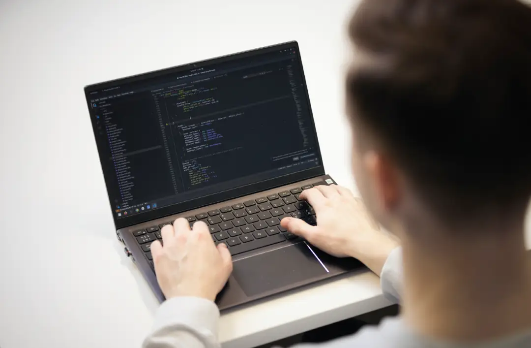 PHP-järjestelmän jatkokehitys ja modernisointi – miten tehdä se fiksusti?